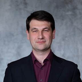 Alex Movchan - Headshot