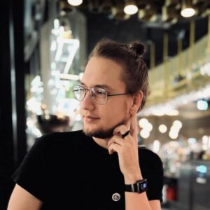 Viacheslav Ovchynnikov - Headshot - Edited