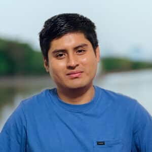 Junior Saravia - Headshot