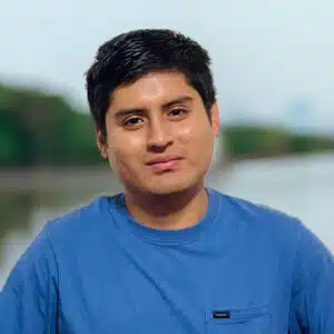 Junior Saravia - Headshot